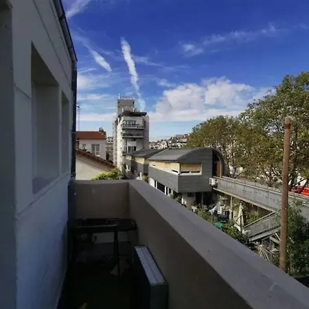 D'une Avec Vue Sur La Et Balcon Amenage A
